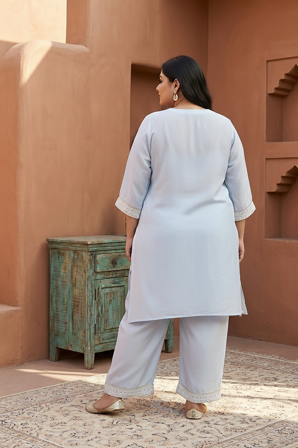 Plus Size Light Blue Ethnic Embellished Kurta & Pants Set for Women-3