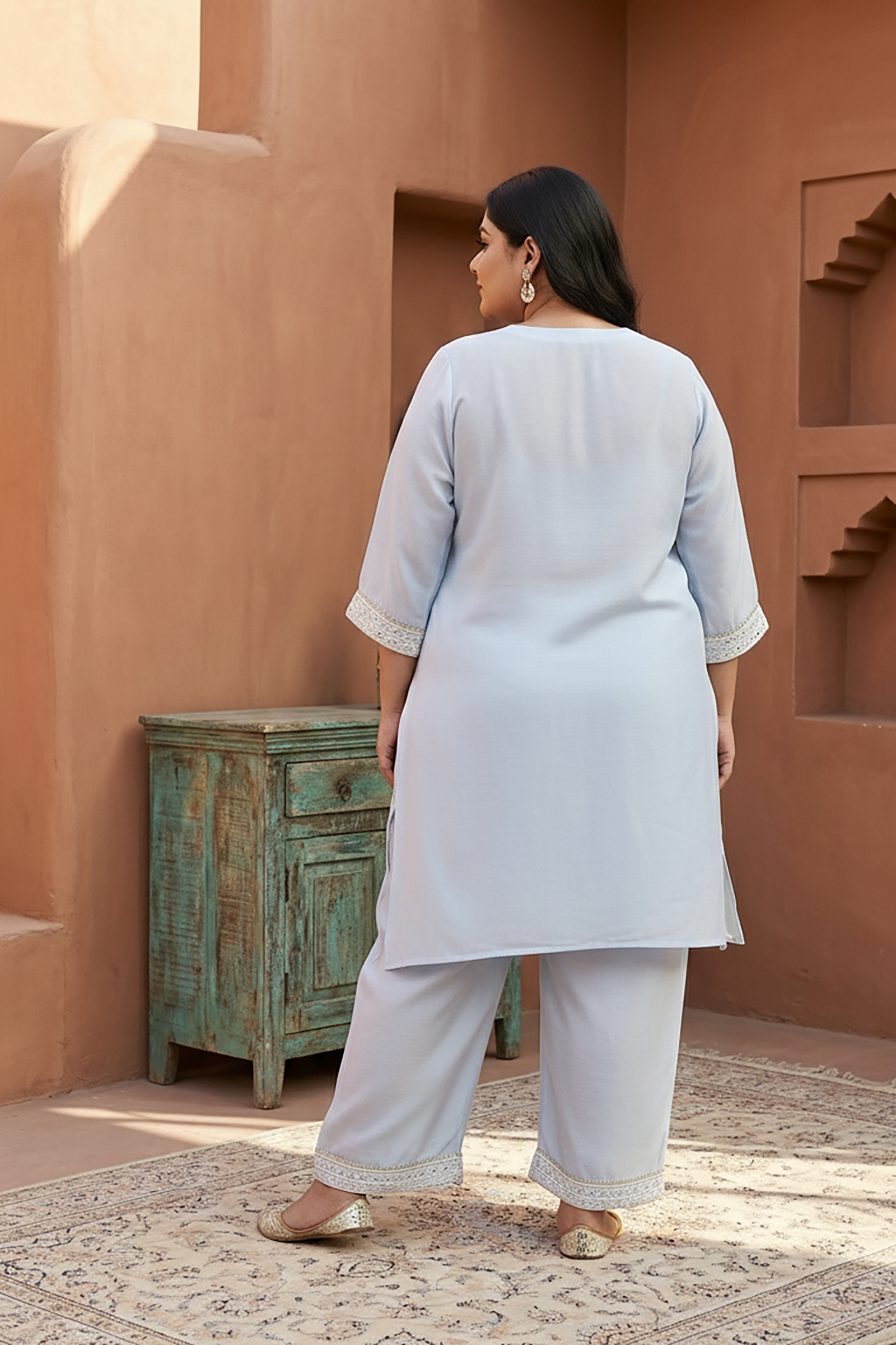 Plus Size Light Blue Ethnic Embellished Kurta & Pants Set for Women-3