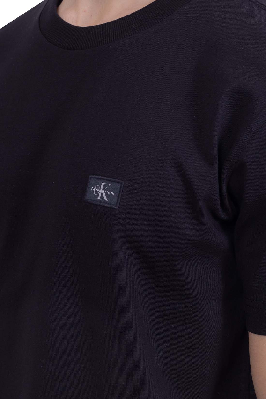CALVIN KLEIN JEANS - Men's regular logo with embroidered logo patch  - Size 3XL-4