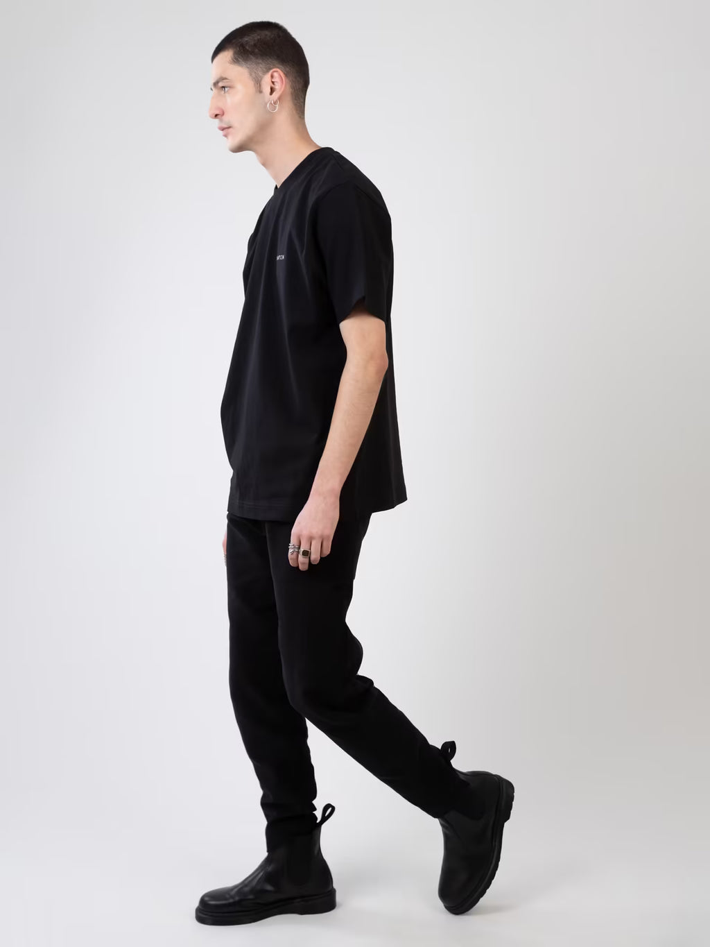 T-Shirt UltraBasic - Black-4